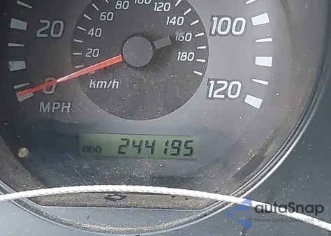 2002 Nissan Xterra Xe z USA, uszkodzony, nr VIN 5N1ED28T32C542274